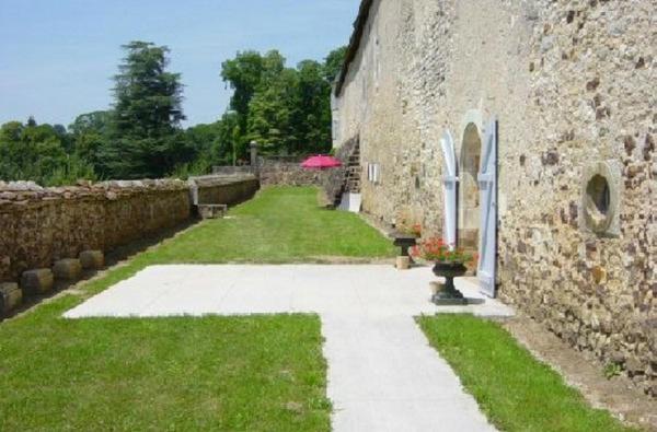 Château de Beaujeu Sens-Beaujeu Exterior foto
